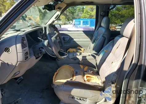 1999 Chevrolet Suburban K1500 из США, поврежденный, VIN 1GNFK16R3XJ573986